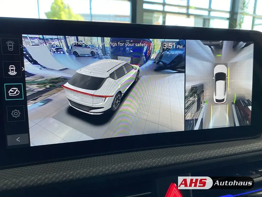 Kia EV6 - Thumbnail 15