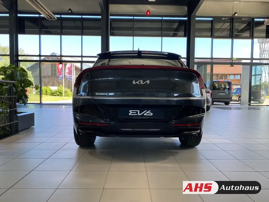 Kia EV6 - Thumbnail 5