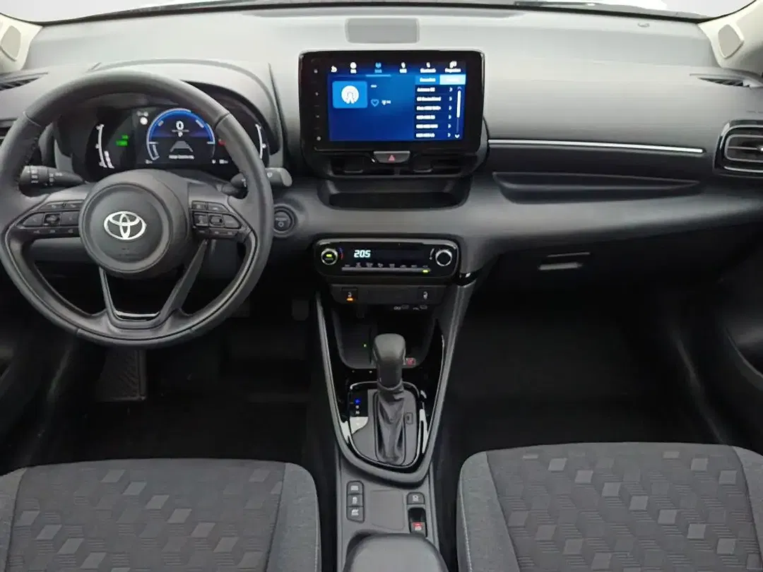 Toyota Yaris - Thumbnail 10