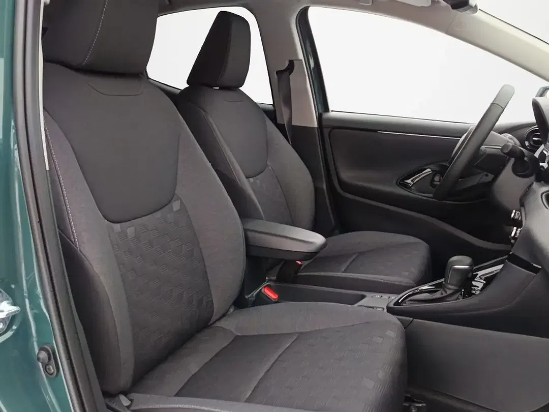 Toyota Yaris - Thumbnail 15