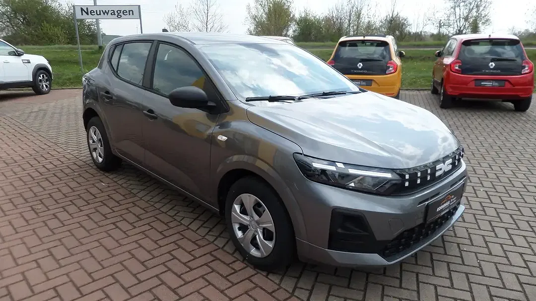 Dacia Sandero - Thumbnail 3