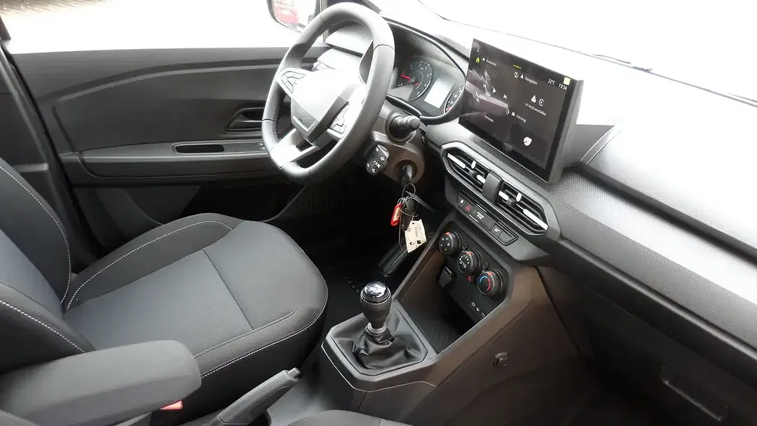 Dacia Sandero - Thumbnail 9