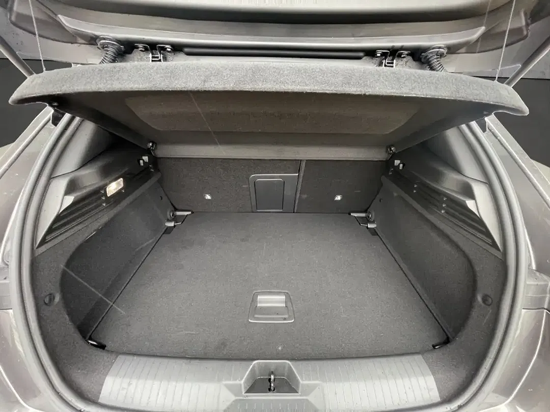 Opel Astra - Thumbnail 7