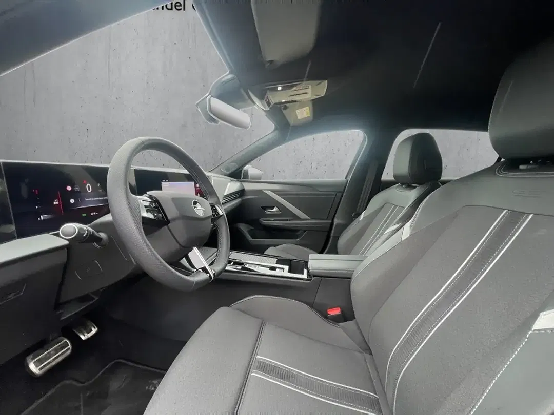 Opel Astra - Thumbnail 9
