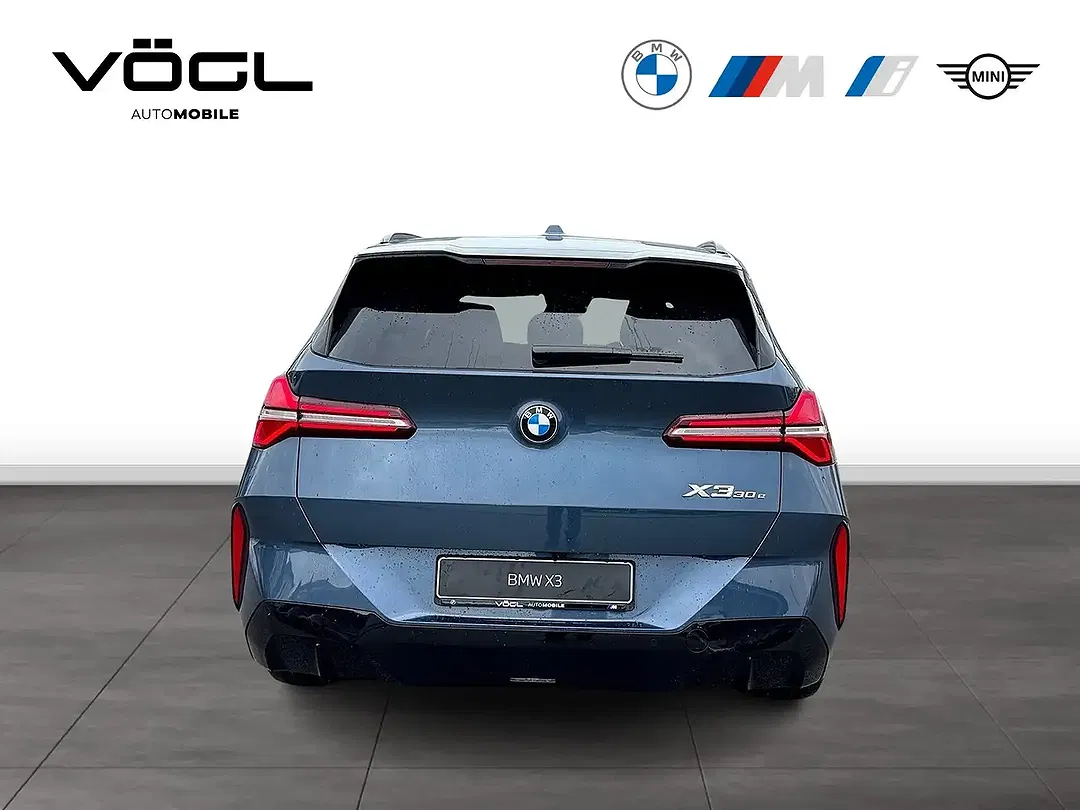 BMW X3 - Thumbnail 6