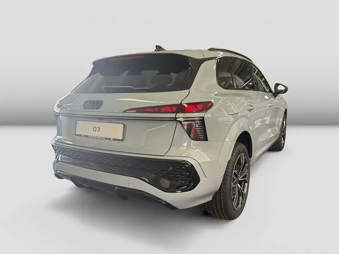 Audi Q3 - Thumbnail 3