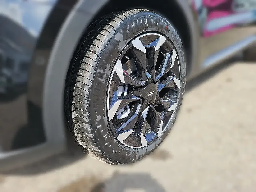 Kia Sorento - Thumbnail 4