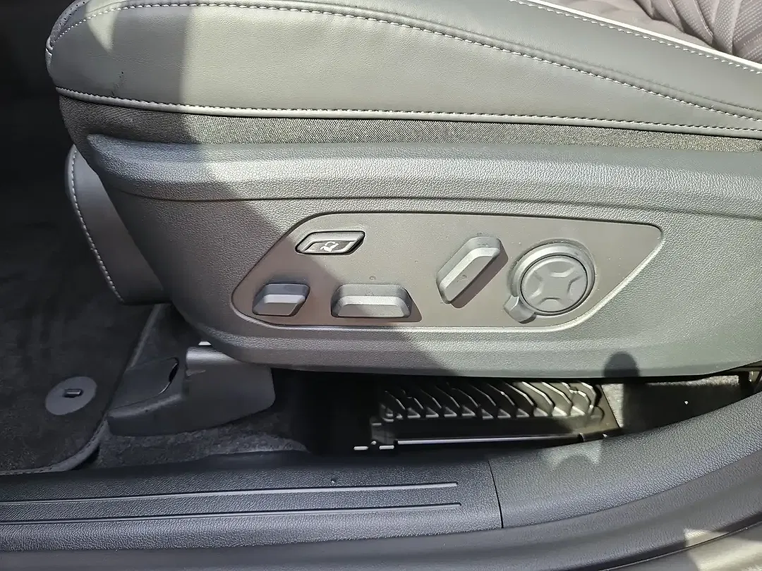 Kia Sorento - Thumbnail 7