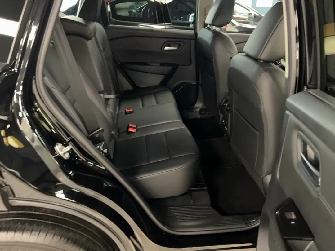 Nissan X-Trail - Thumbnail 11
