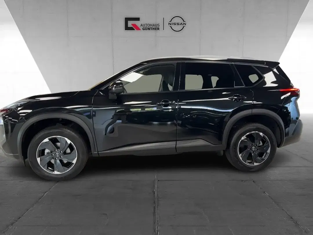Nissan X-Trail - Thumbnail 2