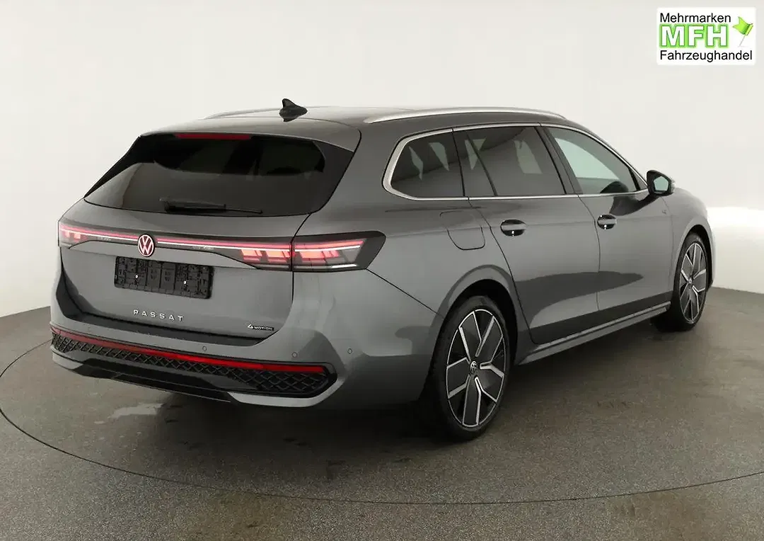 Volkswagen Passat Variant - Thumbnail 2