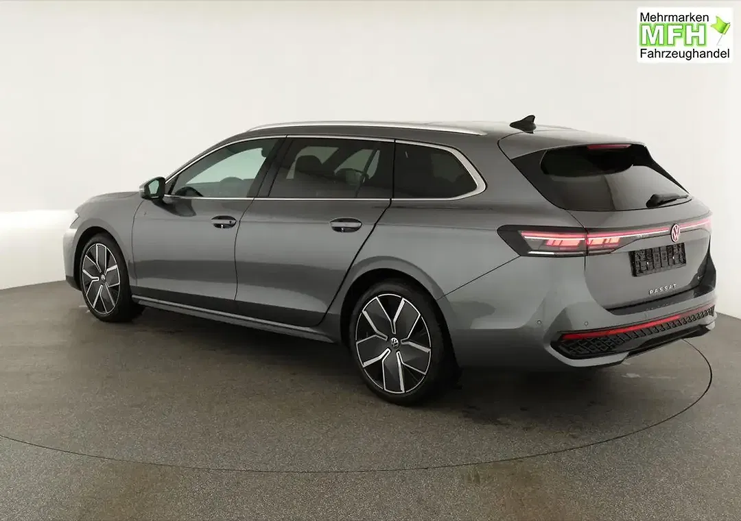 Volkswagen Passat Variant - Thumbnail 3