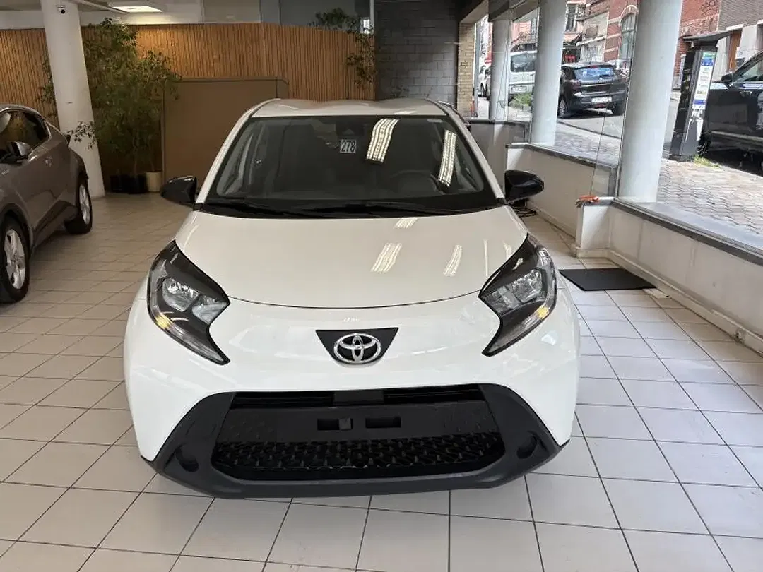 Toyota Aygo - Thumbnail 2