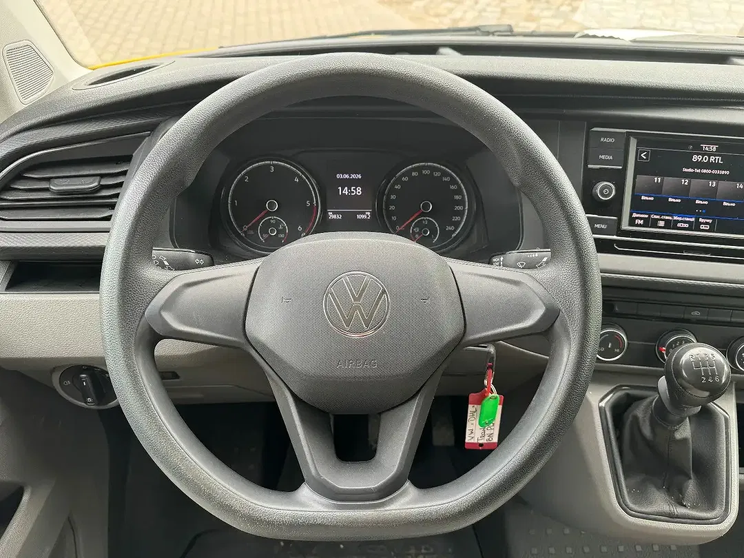 Volkswagen Transporter - Thumbnail 10