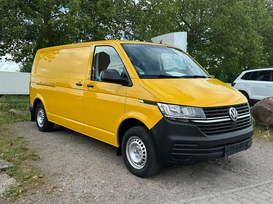 Volkswagen Transporter - Thumbnail 2