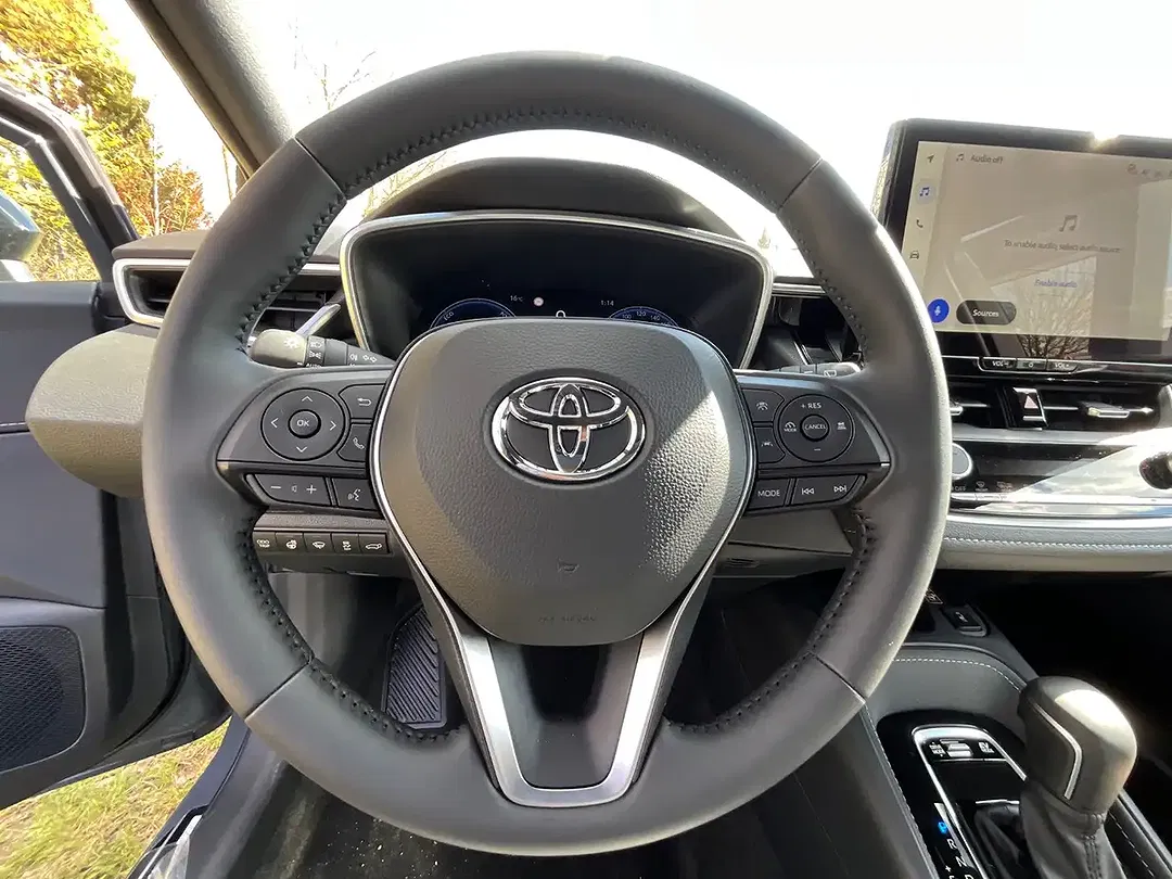 Toyota Corolla - Thumbnail 7