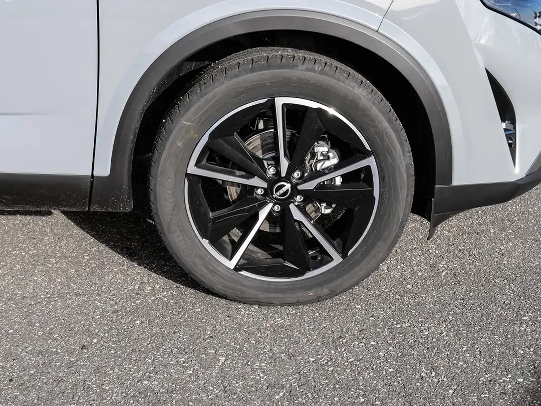 Nissan Qashqai - Thumbnail 4