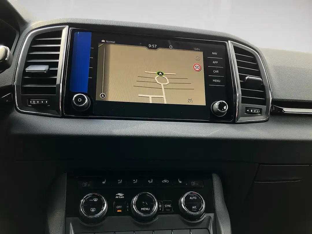 Skoda Karoq - Thumbnail 11