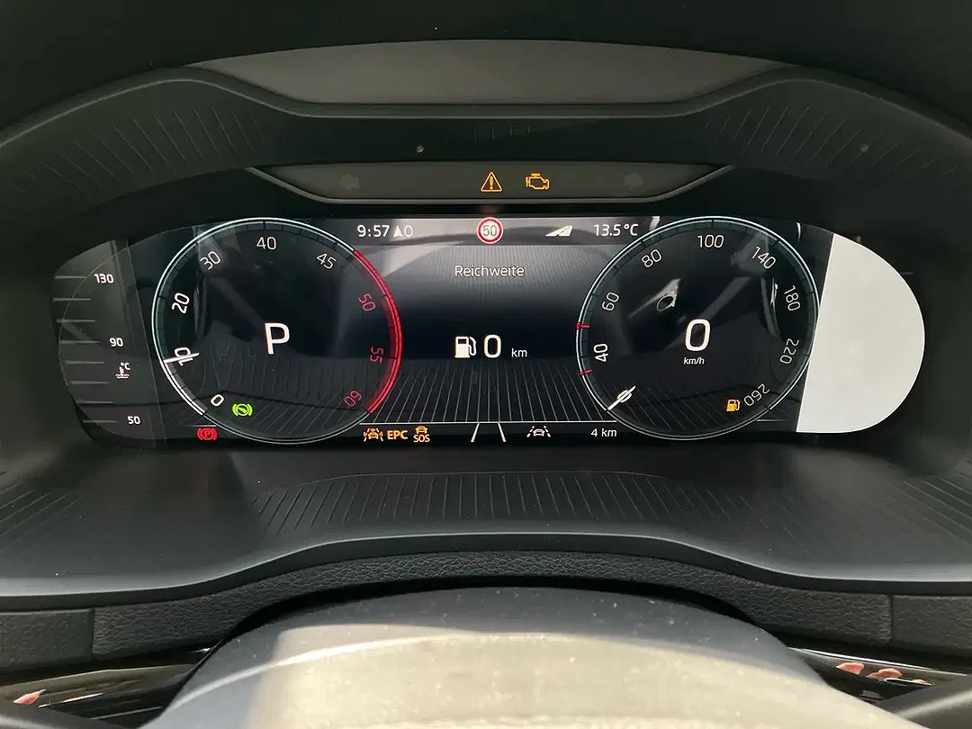 Skoda Karoq - Thumbnail 12