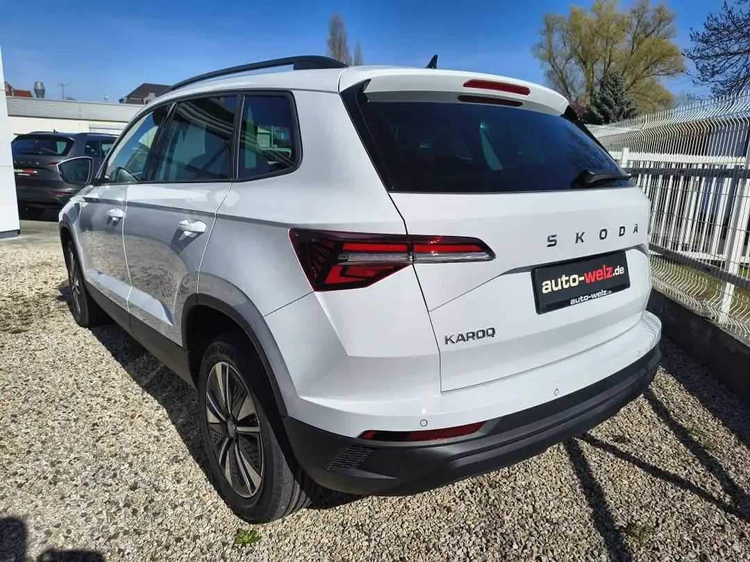 Skoda Karoq - Thumbnail 4
