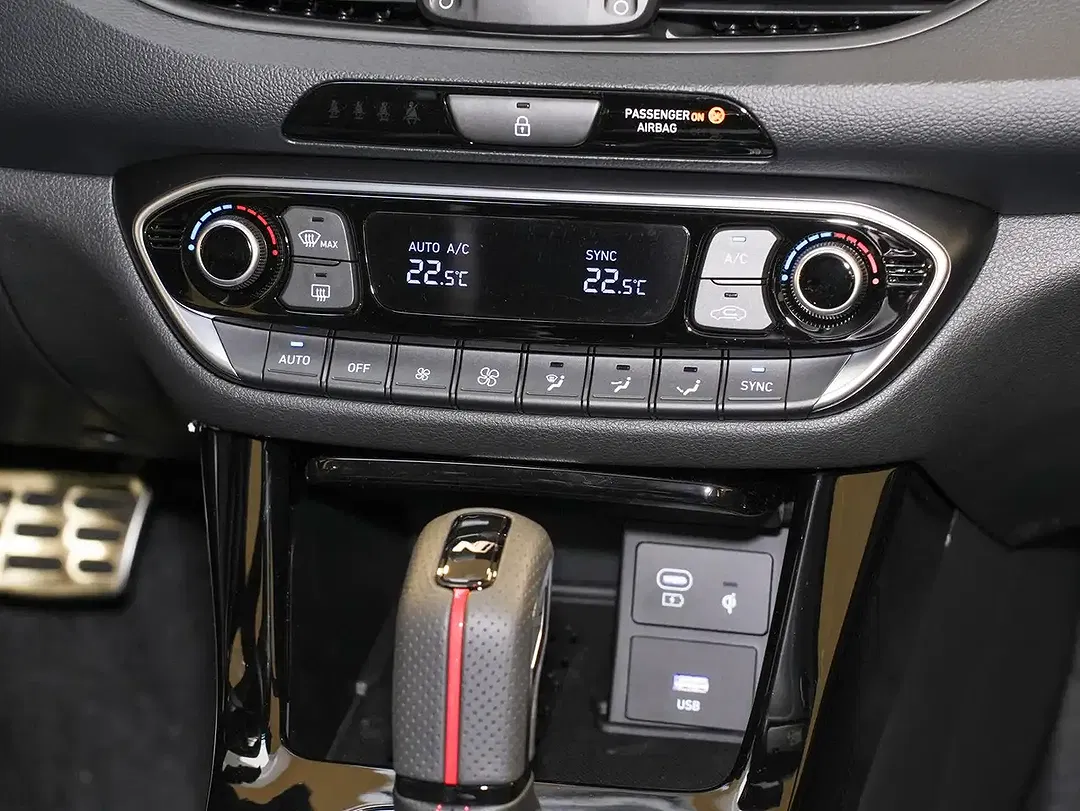 Hyundai i30 - Thumbnail 14