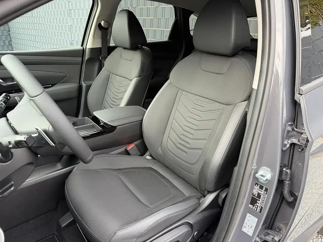 Hyundai TUCSON - Thumbnail 10