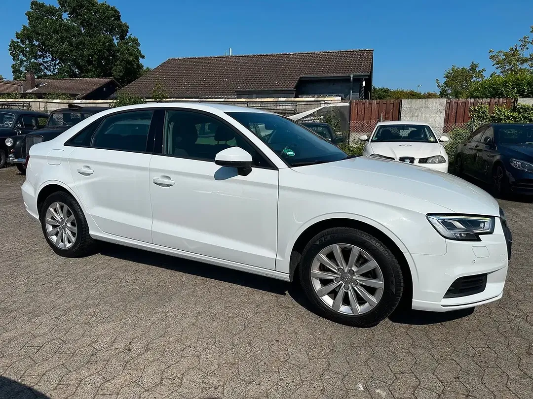 Audi A3 - Thumbnail 6