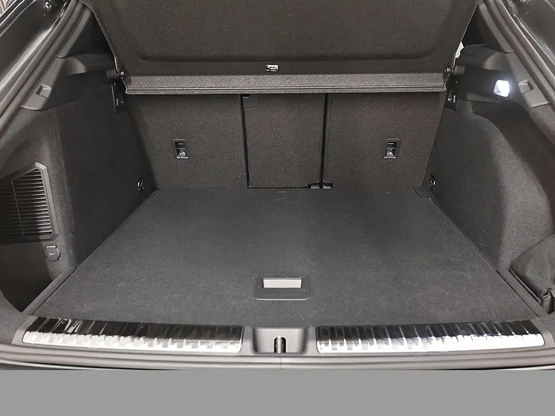Audi Q3 - Thumbnail 8