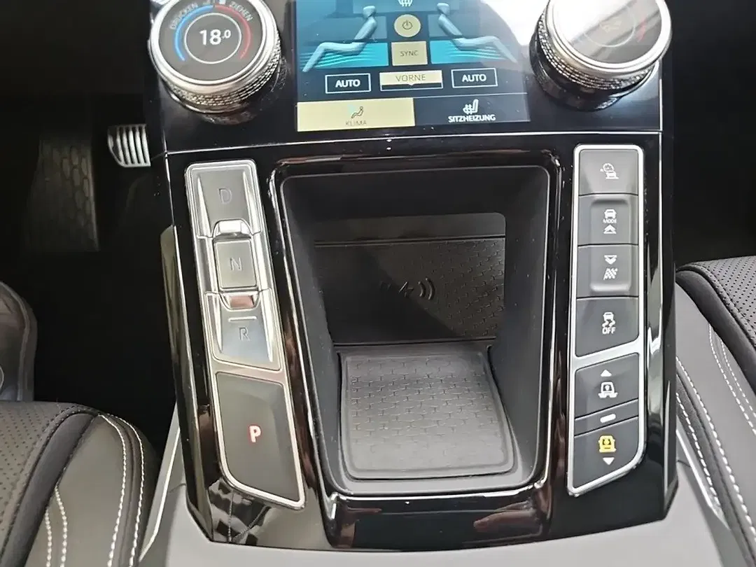 Jaguar I-Pace - Thumbnail 15