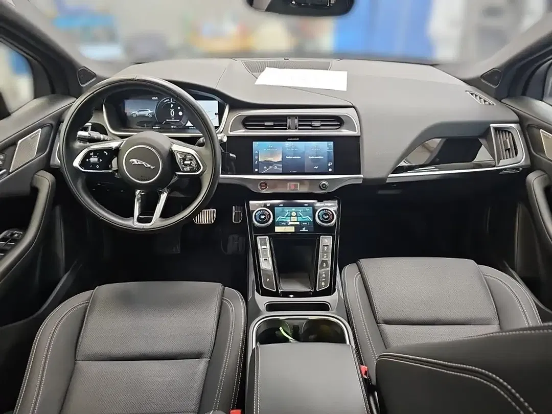 Jaguar I-Pace - Thumbnail 9