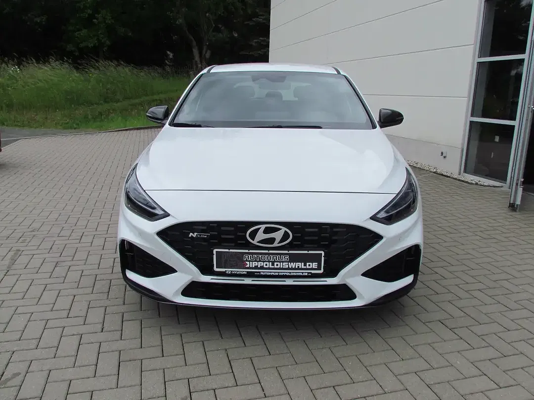 Hyundai i30 - Thumbnail 2