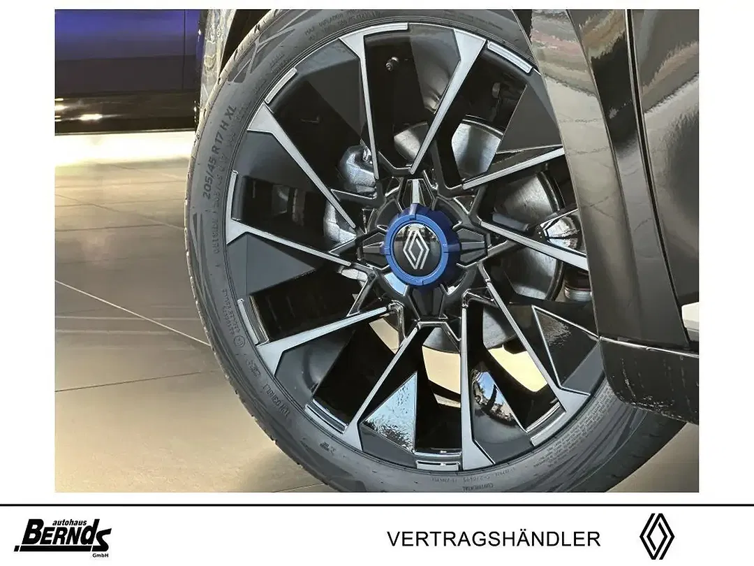 Renault Clio - Thumbnail 11