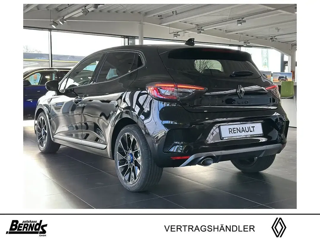Renault Clio - Thumbnail 3