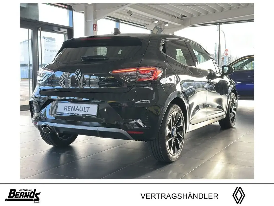 Renault Clio - Thumbnail 4