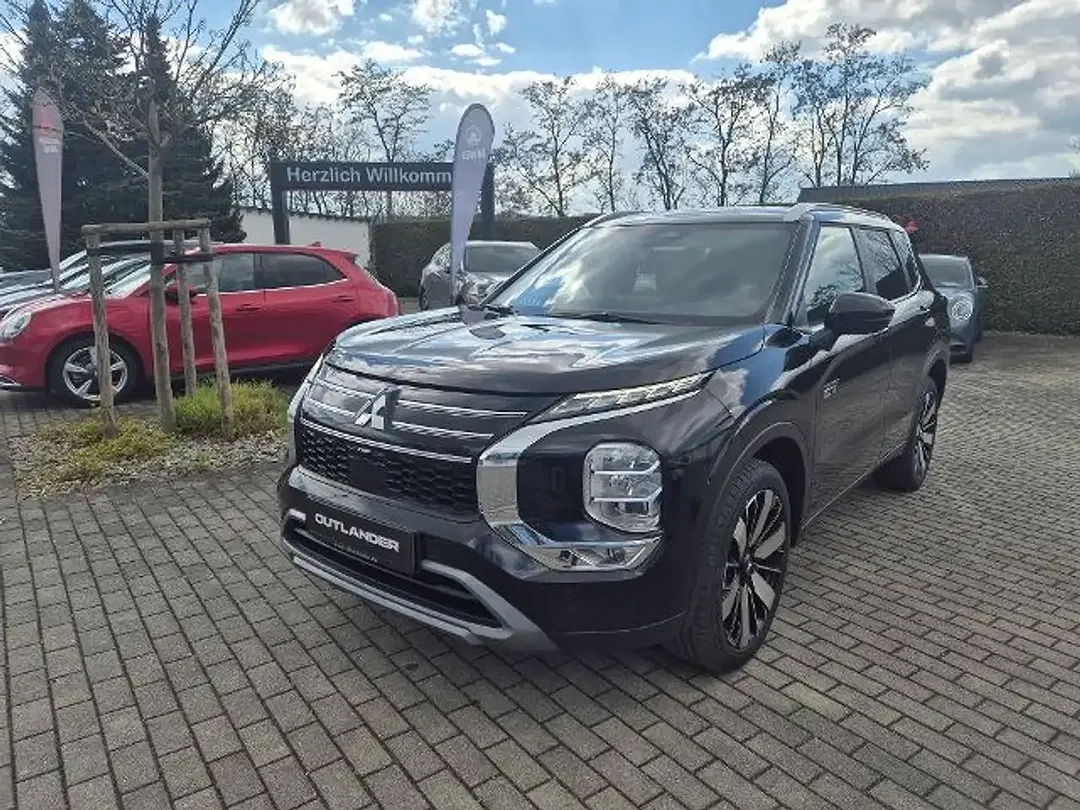 Mitsubishi Outlander - Thumbnail 10