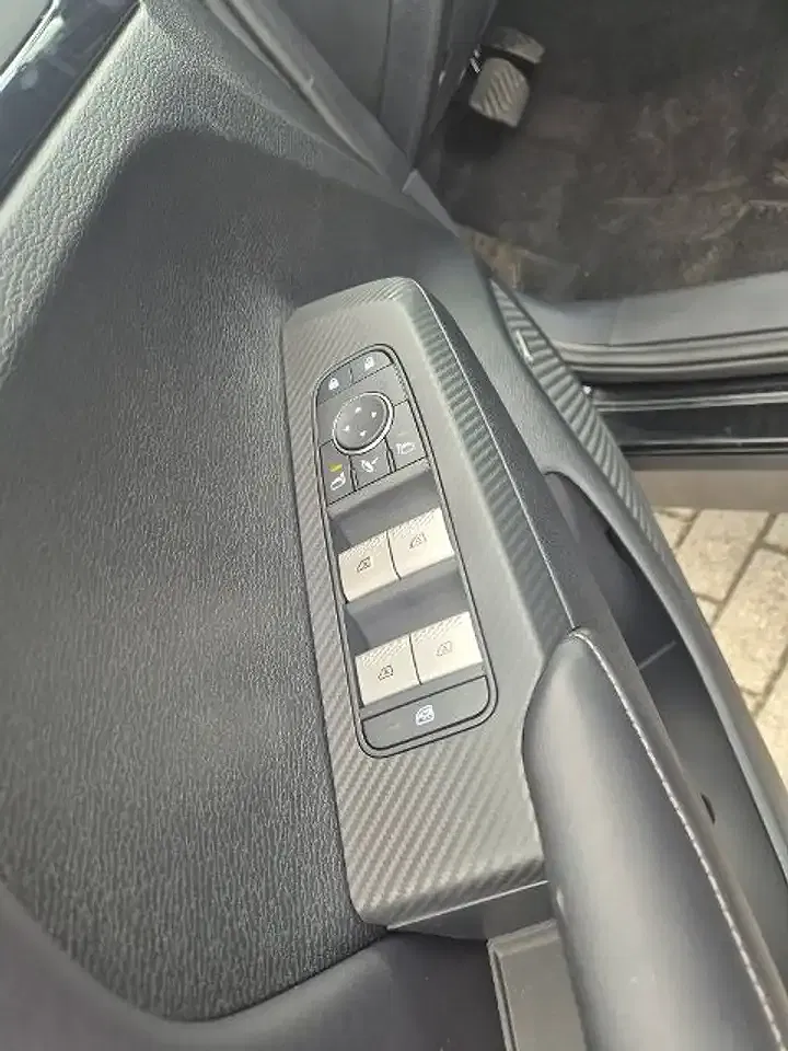 Mitsubishi Outlander - Thumbnail 15