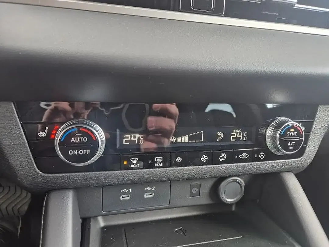 Mitsubishi Outlander - Thumbnail 21