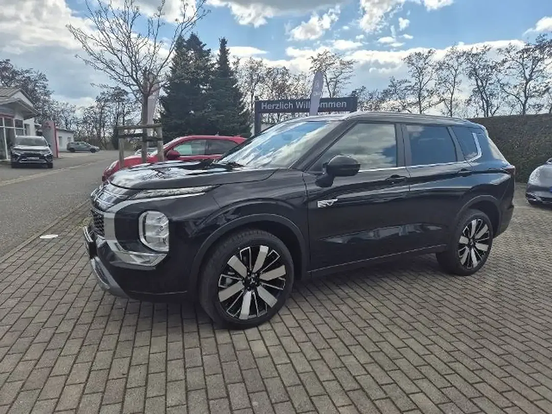 Mitsubishi Outlander - Thumbnail 9
