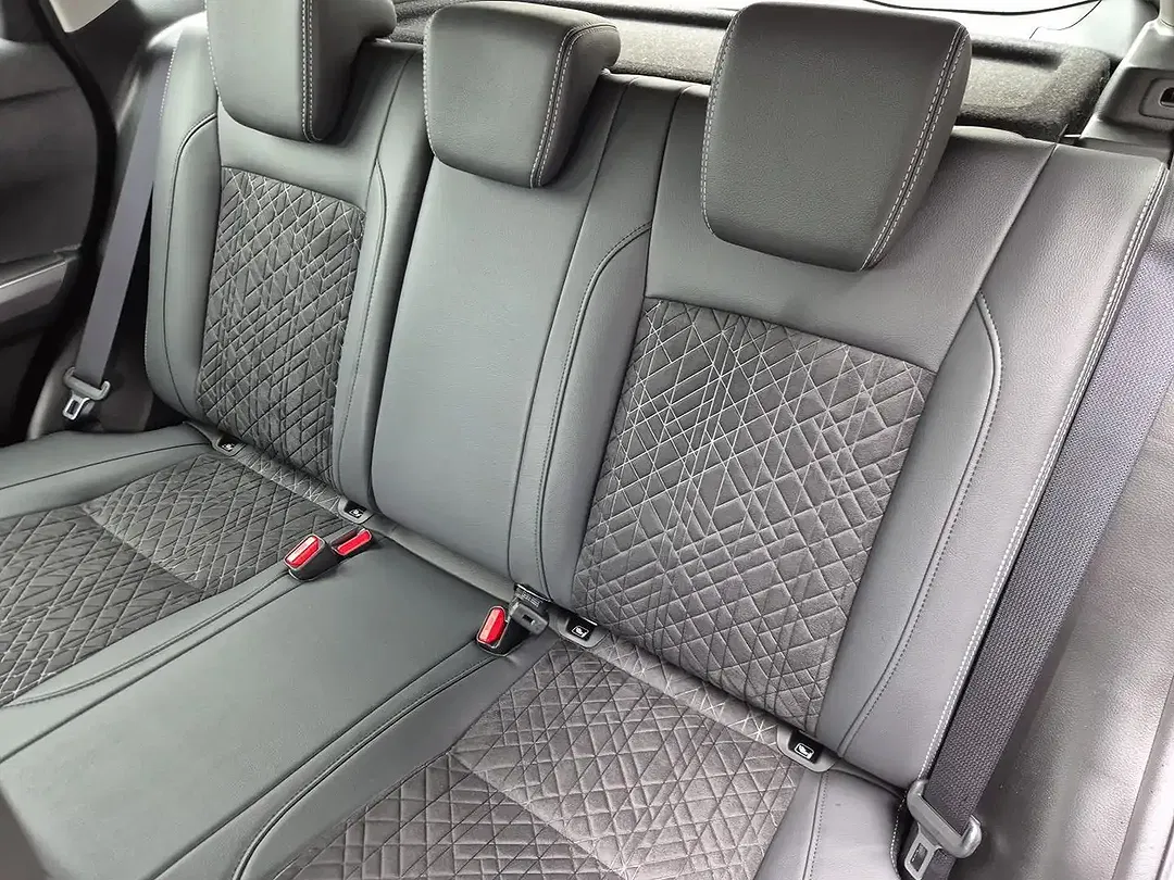 Suzuki Vitara - Thumbnail 11