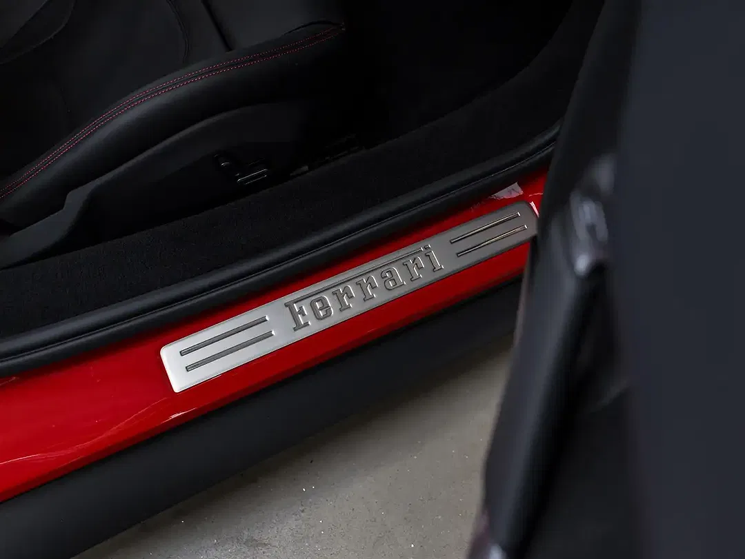 Ferrari 296 GTB - Thumbnail 14