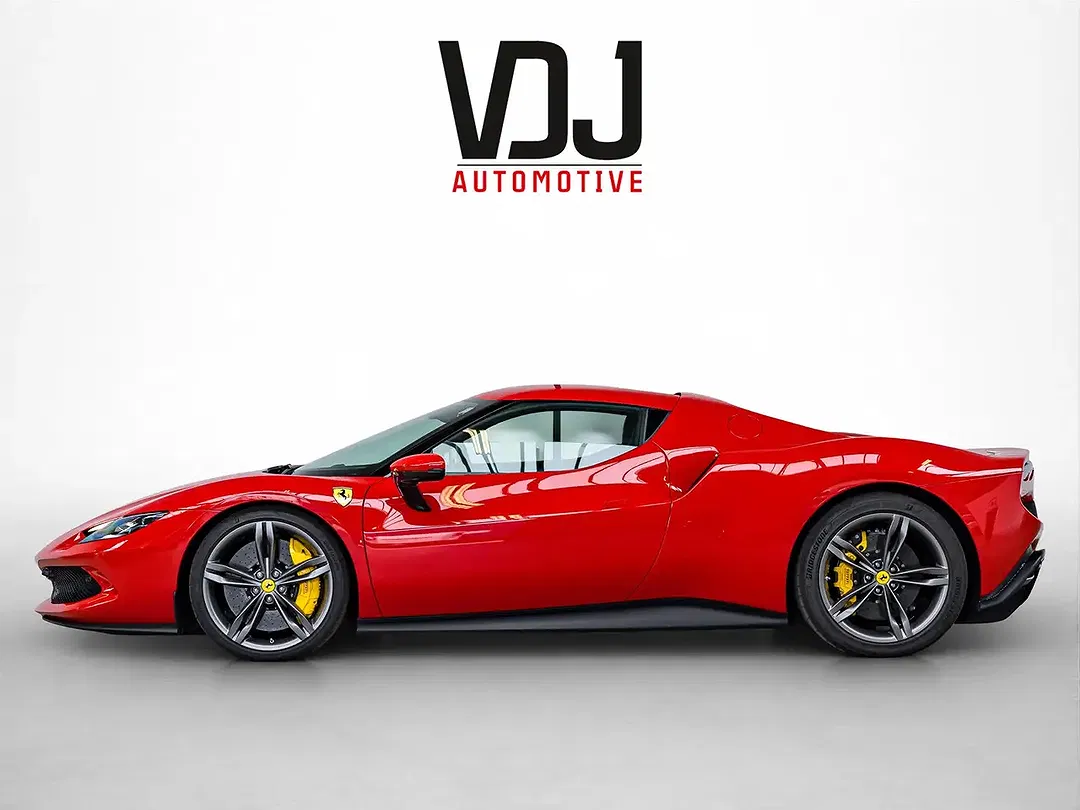 Ferrari 296 GTB - Thumbnail 2