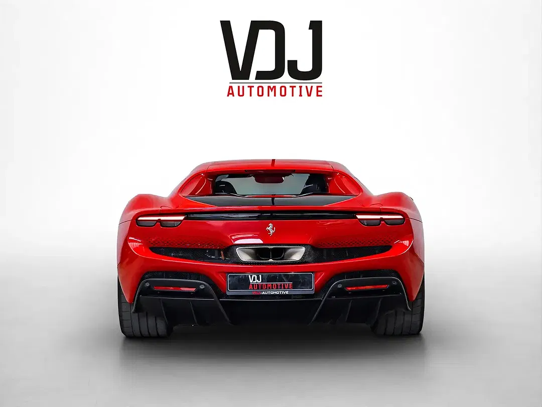 Ferrari 296 GTB - Thumbnail 3
