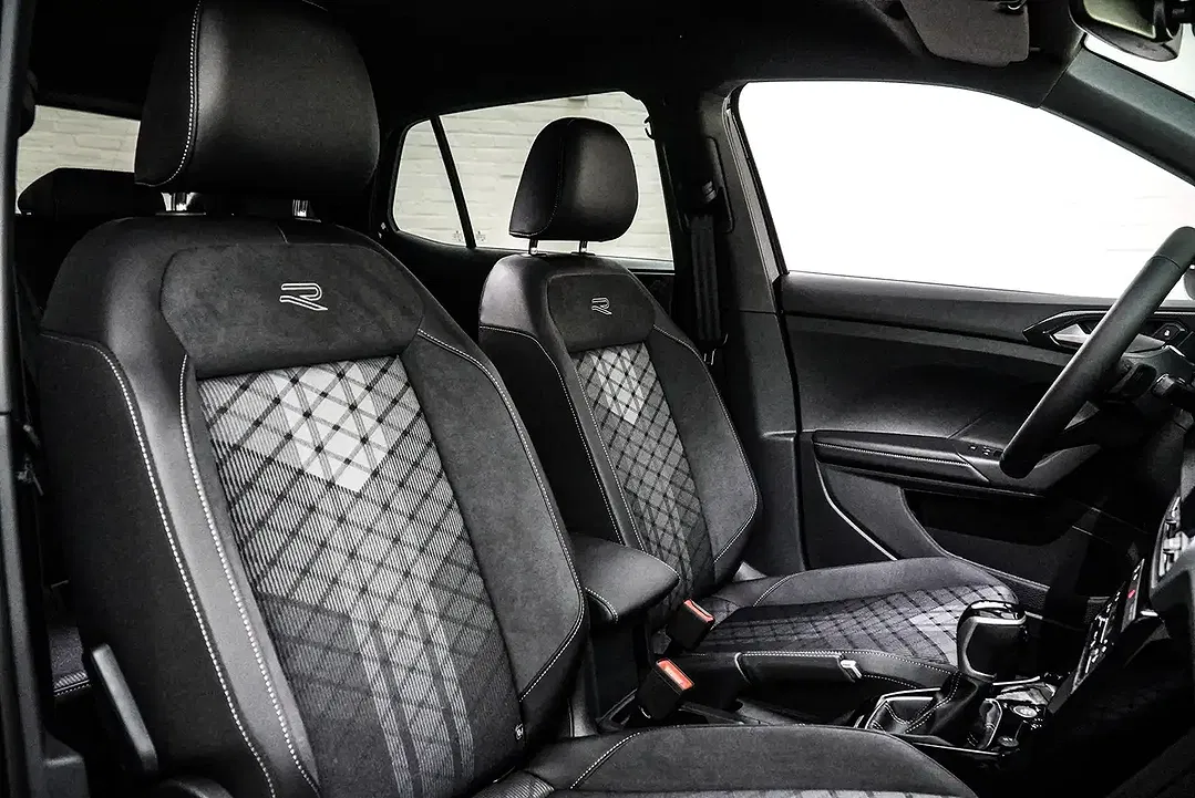 Volkswagen T-Cross - Thumbnail 10