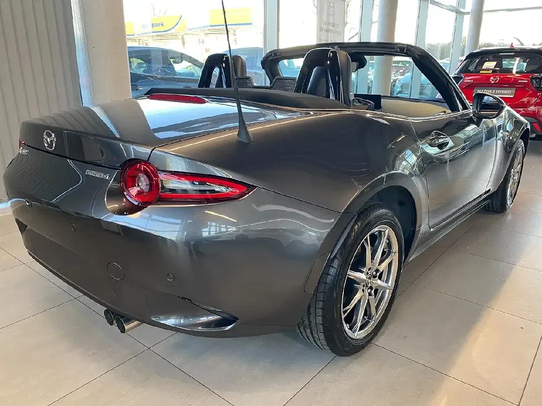 Mazda MX-5 - Thumbnail 5
