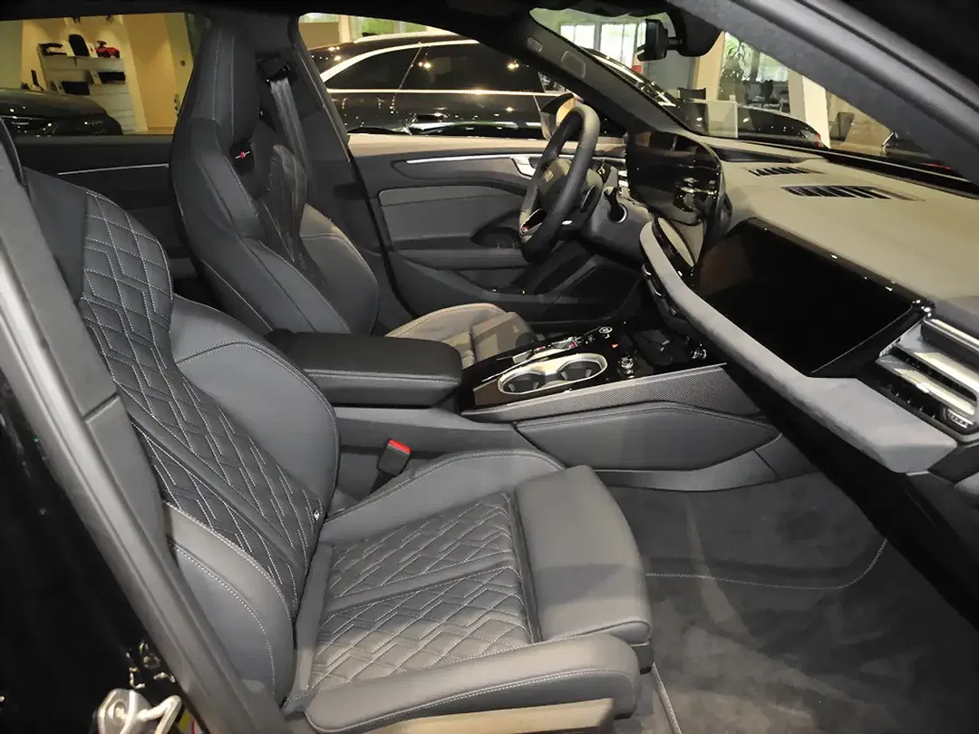 Audi A6 - Thumbnail 9