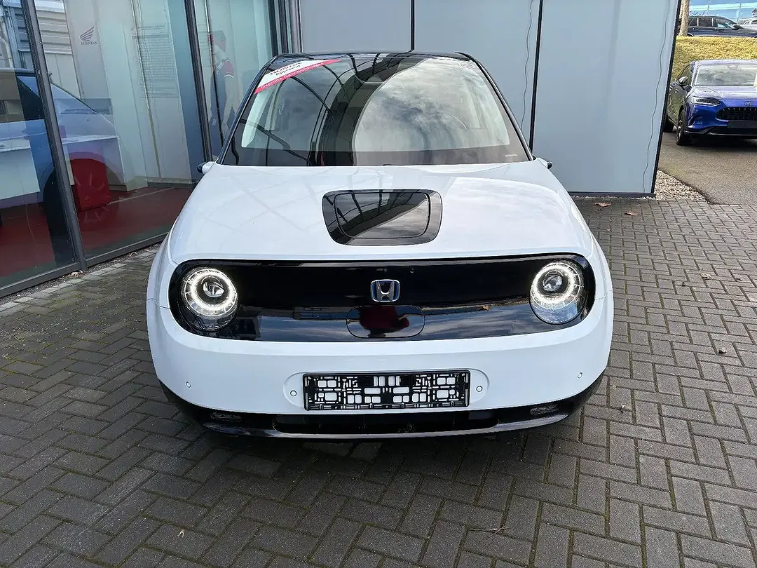 Honda e - Thumbnail 3