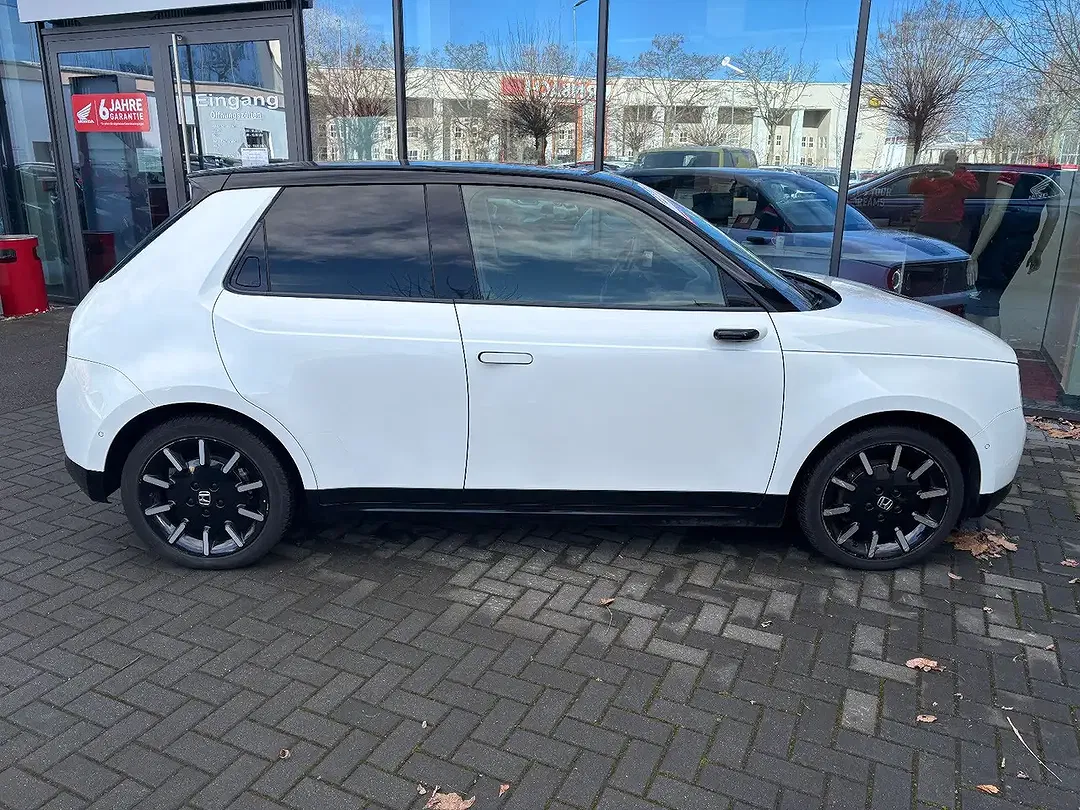 Honda e - Thumbnail 9