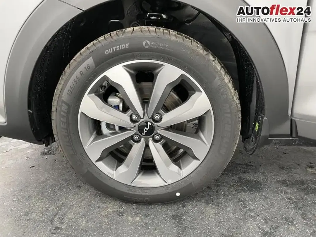 Kia Stonic - Thumbnail 10