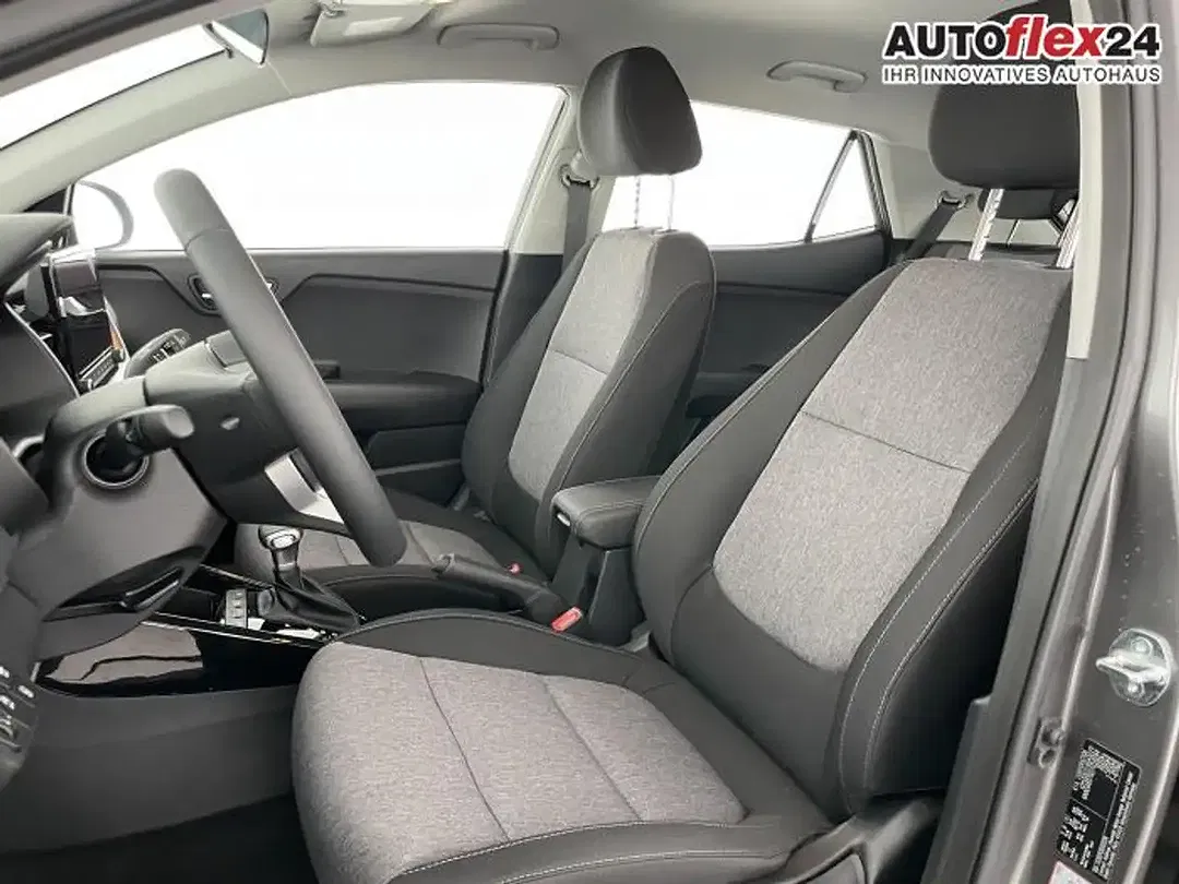 Kia Stonic - Thumbnail 11
