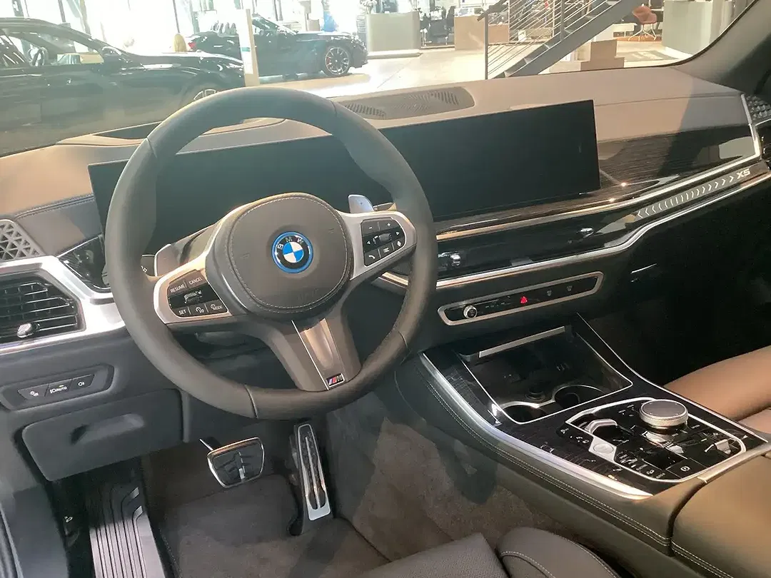 BMW X5 - Thumbnail 8
